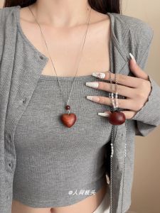 New Chinese Style Long Wooden Heart Persimmon Pendant Necklace Womens Elegant Vintage Sweater Chain Versatile Fashion Accessory