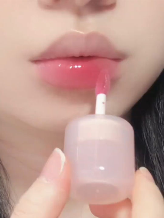 Moisturizing Lip Glaze Mirror Finish Lipstick Exfoliating Lip Balm Long-lasting Color Boosting Lip Gloss Lipstick by Guandingsheng