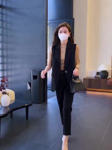 Slimming Mid-sleeve Suit Vest T-shirt Set Fashion