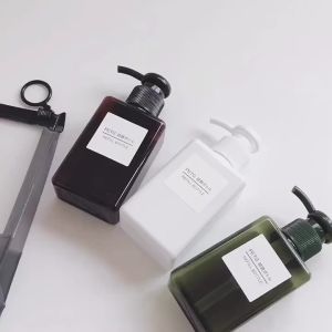 Travel shampoo bottle travel pack toiletries Bottle Soap Dispenser With Storage bag & label 分装瓶 旅行皂液分配器 3in1 PP Soft Tube Empty Portable Travel Pack Style Refillable Shampoo Bottles Bathroom Shower Accessories Lotions Press Dispenser Mult