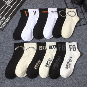 Mens Short Tube Socks Cotton Sweat Absorbent Sports Couple Match Low Help Basketball Skateboard Socks Spring Summer