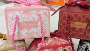 gift..สินค้าใหม่.. กล่องของขวัญ กล่องลายดอกไม้ ใส่ของชำร่วย กล่องของขวัญ พิมพ์ลายดอกไม้ สวยเรียบหรู พร้อมส่งด้วน