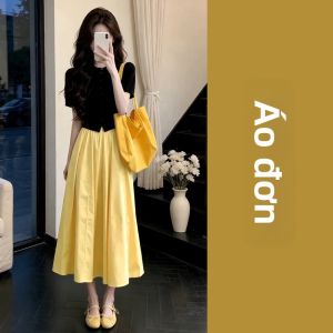 SENWA | Bộ Áo Thun Tay Ngắn & Chân Váy Midi Phù Hợp 2026