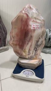 Đá đỏ tự nhiên đá trấn trạch màu đỏ vân cao 51 cm nặng 22 kg cho người mệnh Thổ và Hỏa