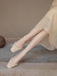 Delicate Pearl Ultra Soft Flat Bottom Ballet Style Womens Shoes New Chinese National Style Egg Roll Flat Mouth Slip-On Shoes