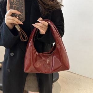 Just Star กระเป๋าถือหนัง PU ขนาดเล็กแบบเรียบง่ายได้ในเมืองกระเป๋าสะพายไหล่แฟชั่นเปิดและปิดกระดุมแม่เหล็ก