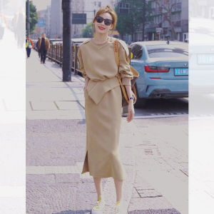 French Style Sweater And Skirt Set Womens Vintage Hong Kong Style Chic Two-Piece Winter High Waist Bodycon Dress Commute