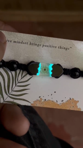 Emicraftt - Gelang Couple Resin Bunga Edelweis Ungu Metalik Glow In The Dark