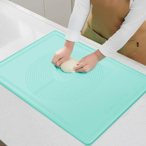 MOLORE | Non-slip Heat-insulating Silicone Mat for Dough Kneading at Home