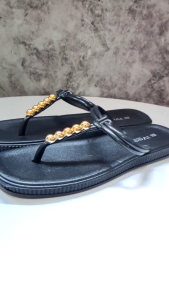Sandal Selop Wanita Karet Ivee Motif Tali 1 Jepit Motif Pernak Pernik 2305-K5