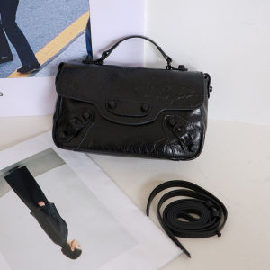 MEIFEI | Oil Wax Leather Crossbody Bag Handbag