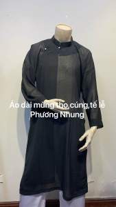 Áo the khăn xếp(ông đồ)hát quan họra đình chùa lễ hội.