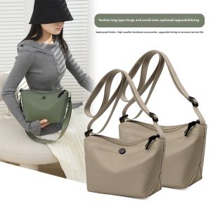 Casual Oxford Cloth Shoulder Bag Womens Spring Summer Fashion Small Dumpling Shape Travel Commuting Handbag Single Zipper