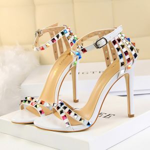 Giày Cao Gót Nữ Mùa Hè 11cm Kiểu Đấu Sĩ Đính Đinh Tán Quai Mắt Cá Chân Mũi Hở Giày Cao Gót Đế Xuồng Sang Trọng