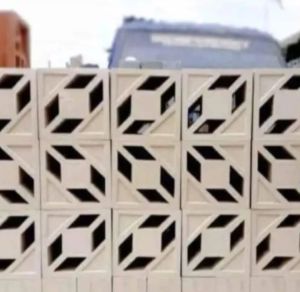 Roster beton  motif rantai  lubang angin anti tampias  Hiasan dinding Warna abu putih merah teracota