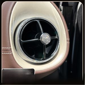 สติกเกอร์เพชรตกแต่งหัวเข็มขัดเปลี่ยนเกียร์แบบเฉพาะตัว อุปกรณ์ตกแต่งภายในรถยนต์ อุปกรณ์ปรับอากาศ เครื่องมือตกแต่ง