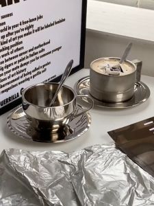 ชุดถ้วยกาแฟ 3ชิ้น ถ้วย+จานรอง+ช้อน  ผลิตจากสแตนเลสหนาสองชั้น ไม่เป็นสนิม