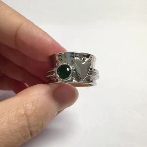 Huitan Bohemian Style Women Ring Silver Color Heart Inlaid Green CZ Fresh Party Daily Vintage Accessories Simple Lady Jewelry