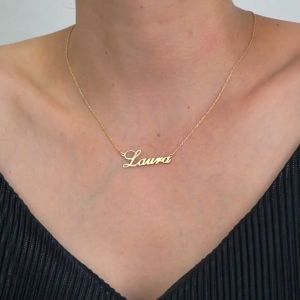 KL011 Kalung Liontin Nama Custom model Laura Latin Bisa Buat Namamu Lapis Emas 24k Anti Karat