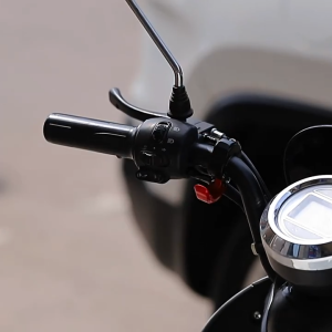 ตะขอเกี่ยวของ ที่แขวนของ ยึดแฮนด์สำหรับรถมอเตอร์ไซค์ ตะขอแขวนของ