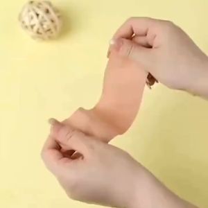 D13 Cuộn Băng Dán Nâng Ngực Tiện Lợi KATHY BRA Chống Sệ Tạo Khe Tạo Được Nhiều Kiểu Đa Dụng