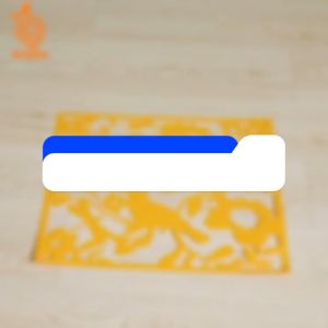 Penyekat Ruangan Minimalis & Vintage: Motif Kupu-Kupu