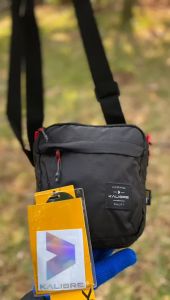 Kalibre Tas Selempang Daphne Travel Pouch 1L 921907000 Black tas pria