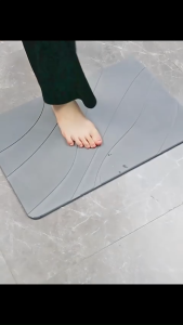 Thảm Đá Nhật Bản Siêu Thấm Hút Tiện Dụng Kết Hợp Hoạ Tiết Đặc Sắc Bừng Sáng Không Gian Của Bạn