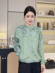 เสื้อแจ็คเก็ตมีฮู้ดทรงหลวมสไตล์ลำลองสำหรับคุณแม่ในฤดูร้อนปี 2025 ผ้าโพลีเอสเตอร์ แขนยาว ปกติ