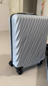 กระเป๋าเดินทาง วัสดุABS+PC มีให้เลือก 6สี 20 24 นิ้ว ล้อหมุนได้ 360องศาอย่างมีสไตล์ กระเป๋าเดินทางเฟรมซิป มีล้อลาก