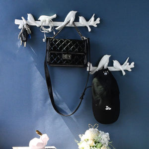 New Chinese Style Wall Mounted Bird Artistic Clothes Hat Hooks for Try-On Room Entrance Hall Key Hooks Home Decor Resin Material