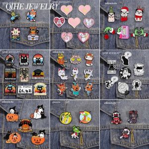 เข็มกลัดติดเสื้อ/หมุดติดเสื้อ ลายการ์ตูนอนิเมะ ตัวละครเกม 2-9 ชิ้น/ชุด แมวนำโชคน่ารัก นักบินอวกาศ แมวจรวด เครื่องประดับ ของขวัญ