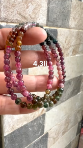 Vòng Chuỗi Nữ Đá tourmaline quấn 3 vòng size hạt 4mm nhiều màu đa sắc Chị Em Nữ đeo tay rất xinh đẹp may mắn tốt cho công việc cuộc sống chỉ có 480k/1 chiếc ạ