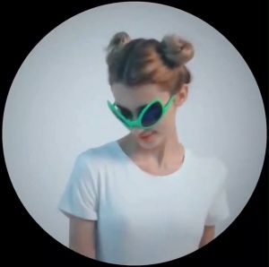 Reviln 🛒 (ใหม่/ของแท้) [พร้อมส่ง] แว่นตากันแดด รูปเอเลี่ยนตลก เหมาะกับงานปาร์ตี้ Sunglasses