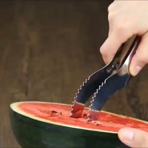 BOSSLU Alat Pemotong Semangka Stainless Steel Watermelon SLicer Pisau Pembagi Buah