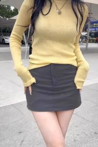 เสื้อสเวตเตอร์ถักแขนยาวคอตั้งสีเทา ทรงสลิมฟิต สำหรับผู้หญิงวัย 18-24 ปี ฤดูใบไม้ร่วง 2024 เสื้อชั้นในแบบสวมหัวสไตล์เกาหลี