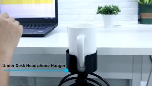 [GIORGIO ARMANI MALL]2 in 1 ที่วางแก้ว แบบตั้งโต๊ะ พร้อมที่แขวนหูฟัง ปรับได้ ตะขอแขวนขวดน้ํา วัสดุเหล็กทนทาน วางแก้วน้ำได้ หมุนได้