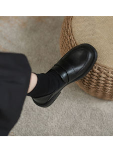 Womens Soft Cowhide Loafers Spring 2025 New British Style Black Leather Shoes Commute Thick Bottom Single Shoes Fashionable