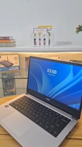 ACER ONE 14 Z2-493 l AMD RYZEN 5 3500 l RAM 12GB l SSD 512GB NVME l WARNA ATHENA SILVER l VEGA 8