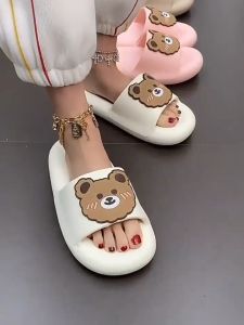 New Korean Fashion Breathable Waterproof Soft And Comfortable Slippers