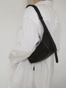 PANLULUPAN Vintage Tanned Goat Leather Shoulder Crossbody Bag Womens Wax Sensation Vegetable Tanned New Style Breadstick Bag