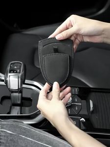 【C225 READY STOCK】Chery Car Magnetic Sunglasses Holder Sun Visor Glasses Hanger Clip Suede Leather Eye Glasses Organizer