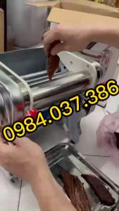 Máy cán thịt bò khô thịt trâu gác bếp xé sợi - Máy cán mực khô