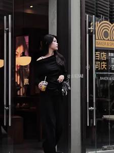 Elegant New Arrival One-Shoulder Set