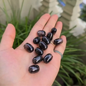 Q2587 Charm lu thống bầu Thạch Anh Tóc Đen size trung 10x16mm sẵn lỗ 2li nhiều tinh thể tóc hợp Thủy & Mộc - Phong Thủy TUDO