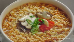 Nongshim SHIN RAMYUN ORIGINAL 120g Mi Kuah Rasa Jamur Pedas Halal Indonesia Asli dari Korea