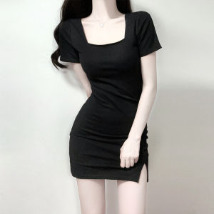 Váy Ngắn Bó Sát Màu Đen Thể Thao Cổ Vuông Cạp Cao Xếp Ly Cho Phụ Nữ Trẻ Mùa Hè 2024 Váy Ngắn Bó Sát Thể Thao Màu Đen