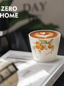 Simple Ceramic Coffee Cup Hand-Painted Underglaze Floral Home Use Pulling Flower Pig Mouth Cup Traditional Chinese Style