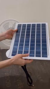 Quạt Tích Điện Để Bàn 12Inch Vừa Sạc Bằng Năng Lượng Mặt Trời Vừa Sạc Bằng Điện Lưới
