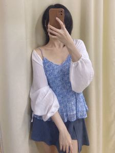 เสื้อสายเดี่ยวคอวีหลวมๆ สำหรับผู้หญิงในช่วงฤดูร้อน ผ้าชีฟองลายดอกไม้ ทรงหลวมๆ สายเดี่ยวบางๆ เสื้อผ้าทำงานสไตล์วันหยุด